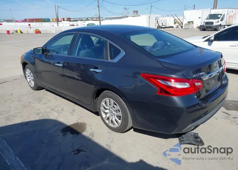 2017 Nissan Altima 2.5 S z USA, uszkodzony, nr VIN 1N4AL3APXHN345193